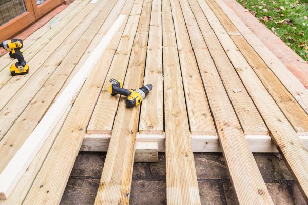 Cost of Damaged Deck Boards Repair in Knoxville
